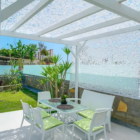 Lafeyra Apartament *