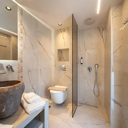 Lafeyra Apartament *