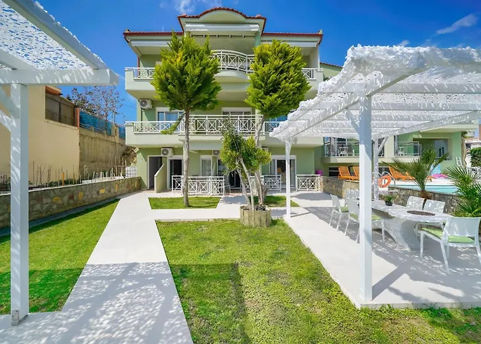 Lafeyra アパート *